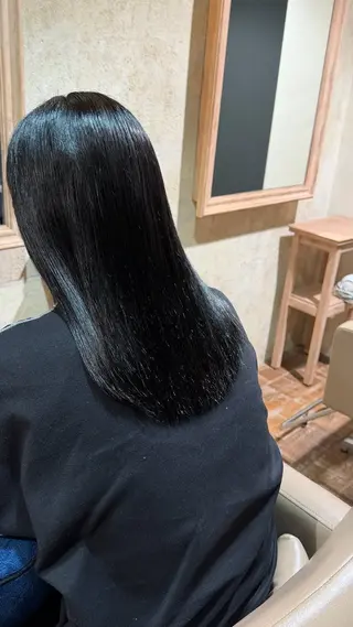 ミディアム 小松 陽香のヘアスタイル