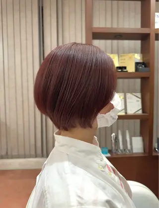 ショート 透明感カラー✨️山内 七鐘のヘアスタイル