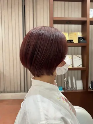 ショート 透明感カラー✨️山内 七鐘のヘアスタイル