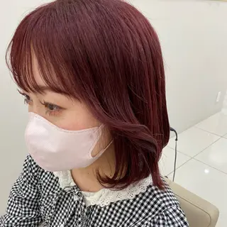 ショート ami 顔まわりカット／小顔のヘアスタイル