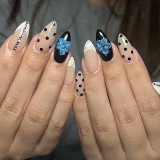 ネイル miku 🦋nailのネイルデザイン
