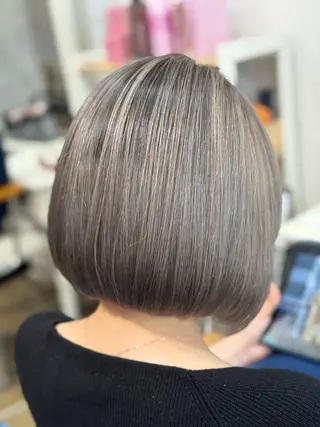 ミディアム Snaly カラー特化ページのヘアスタイル
