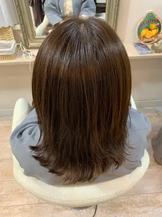 ミディアム カラー 山本 優音のヘアスタイル