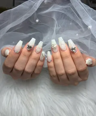 ネイル MoonHi Nail 朝霞台のネイルデザイン