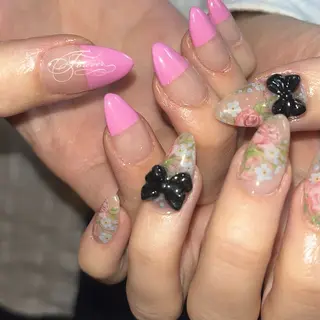ネイル ルミナ 🪽のネイルデザイン