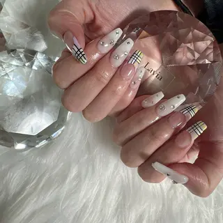 ネイル lavia🖤 ayumiのネイルデザイン