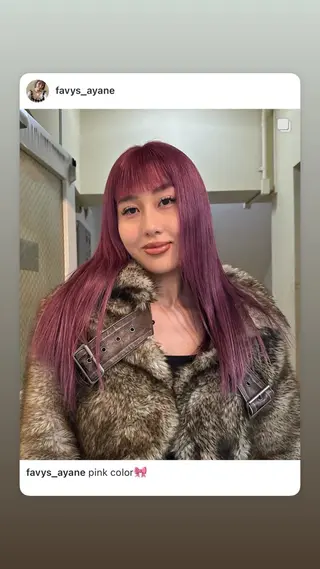 セミロング カラー 竹中 彩音のヘアスタイル