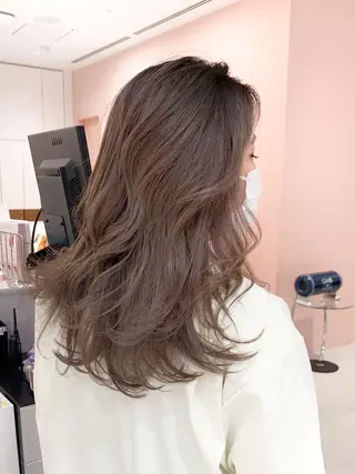 ミディアム カラー レイヤー専門家 ダブルカラー修のヘアスタイル