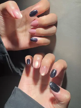 ネイル Rika🌼 シンプル•マグネットのネイルデザイン