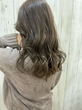 ロング カラー ヘアアレンジ 夜23時まで予約🉑 reverieあきらのヘアスタイル