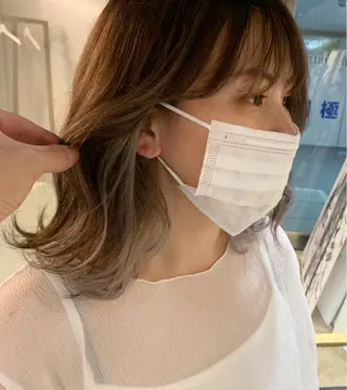 ミディアム カラー ✨艶ブリーチカラー ✨四ノ宮裕己のヘアスタイル