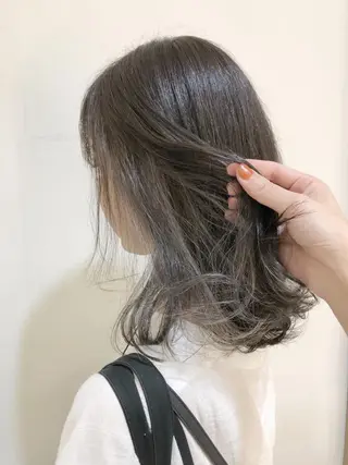 ミディアム カラー 大平 美沙のヘアスタイル