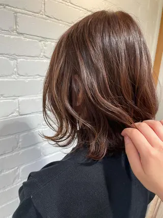 ショート カラー 🩰韓国レイヤー🩷 艶カラー🌷小栁歩美のヘアスタイル