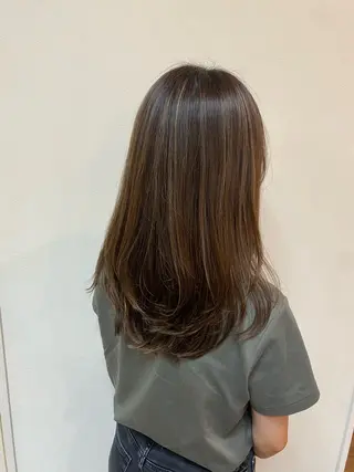 セミロング カラー onest🌿 chizuのヘアスタイル