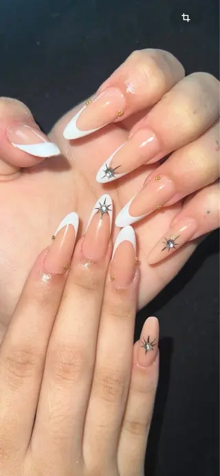 セミロング T&D NailSalonのネイルデザイン