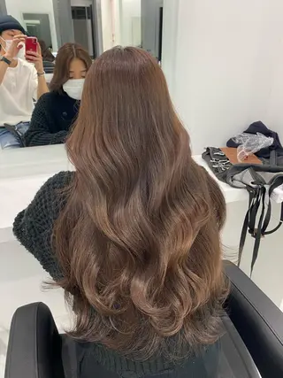 ロング カラー センターパート特化 井上健太のヘアスタイル