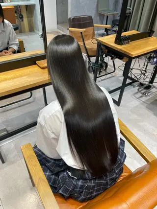 ロング ✨美髪専門✨ワタナベ 髪質改善のヘアスタイル