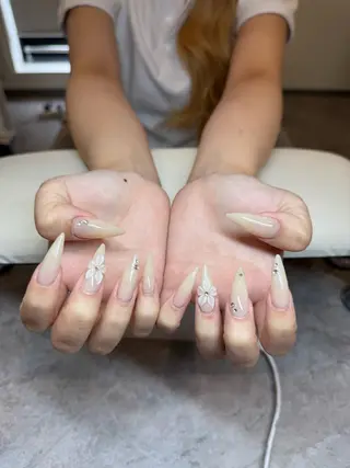 ネイル IROHA NAIL 北村菜帆のネイルデザイン