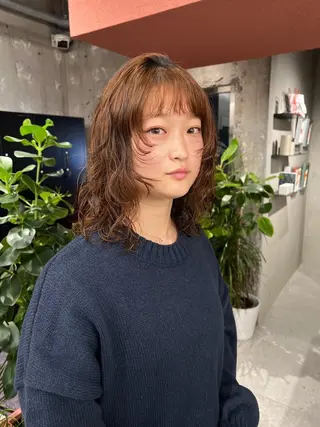 ミディアム KYARA HALF 【アカデミー】のヘアスタイル