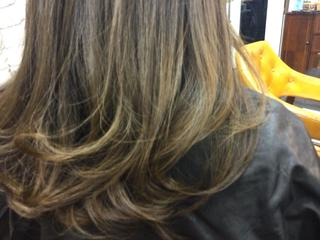 セミロング パーマ 桧山 真のヘアスタイル