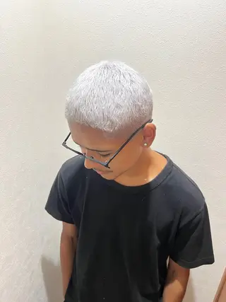 カラー 【メンズデザイン】 TSUKASAのヘアスタイル