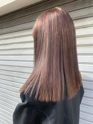ロング カラー wakana/ 柔らかベージュカラーのヘアスタイル