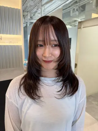 セミロング カラー 🫒オリーブ/透け感 レイヤー🌿モエカのヘアスタイル