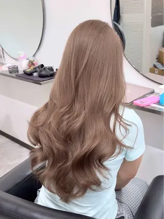 ロング 🖤JIN🖤久留米 ハイトーン 髪質改善のヘアスタイル