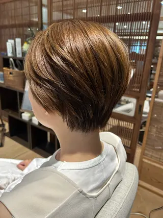 ショート 小島 千春のヘアスタイル