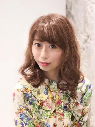セミロング カラー 髪質改善🌈縮毛矯正 荻原 達矢のヘアスタイル