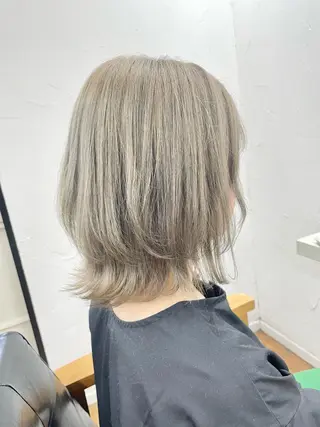 ミディアム カラー 青木 優歩のヘアスタイル
