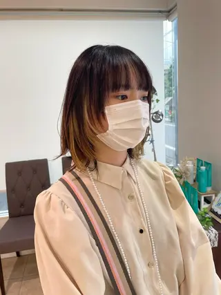 ミディアム カラー 渡部凌我 小顔ウルフ ハイトーンカラーのヘアスタイル