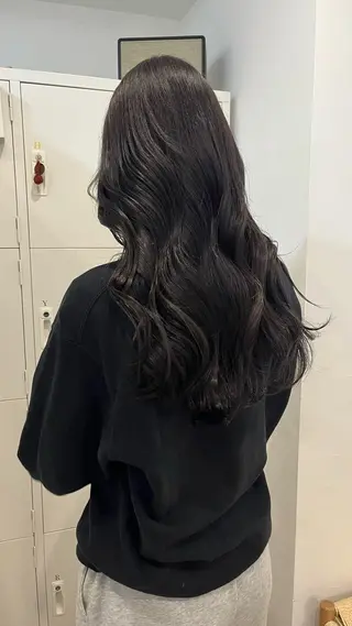 ロング カラー 𝒀𝒖𝒊𝒏𝒂 梅田/透明感カラーのヘアスタイル