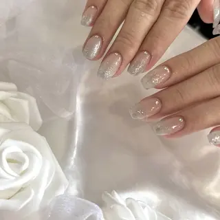 ネイル sara : salon ELVIのネイルデザイン