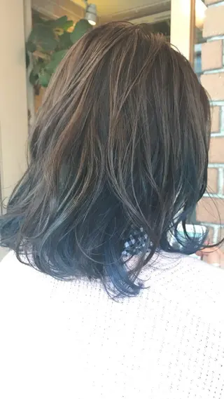 ミディアム カラー パーマ ヘアアレンジ メンズ ネイル マツエク・マツパ サロンドミルク 渋谷高比良のヘアスタイル