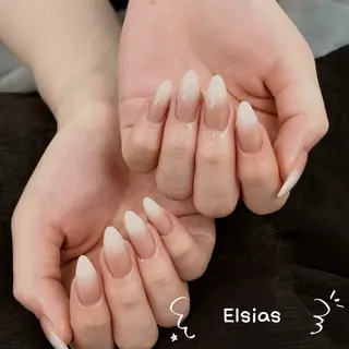 ネイル Elsias 詩織のマツエク・マツパデザイン