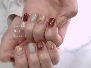 ミディアム ネイル Blowe ニュアンスのネイルデザイン