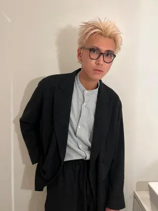 ショート カラー メンズカット・パーマ eliasのヘアスタイル