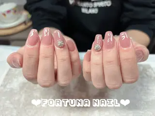 ネイル Nail •Head スパFortunaのネイルデザイン