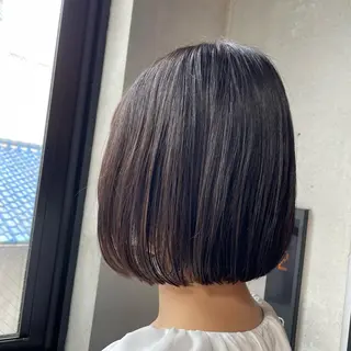 ミディアム 外間 智恵のヘアスタイル
