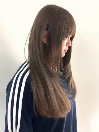 ロング kosoraレイヤー ハイトーン/デザインのヘアスタイル