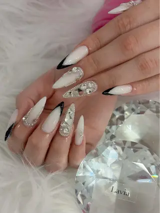ロング Lavia akaneのネイルデザイン