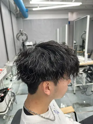 カラー パーマ メンズ 松戸レイヤーカット 塚原悠斗のヘアスタイル