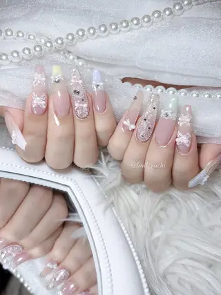 ネイル yuchi🎀 京橋/キラキラネイルのネイルデザイン