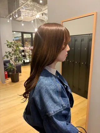 ロング 久保 佳乃のヘアスタイル