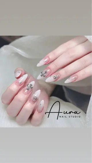 ネイル Aura Nail Studioのネイルデザイン
