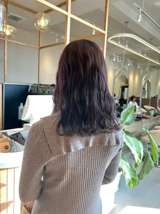 ミディアム 阿部野 明優梨のヘアスタイル