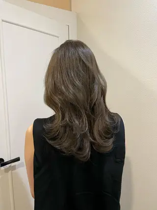 ミディアム カラー ヘアアレンジ 髪質改善×レイヤー 🫧松野力也のヘアスタイル