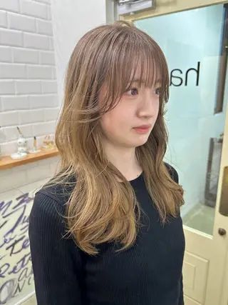 ロング カラー 四日市/レイヤー /似合わせカットのヘアスタイル