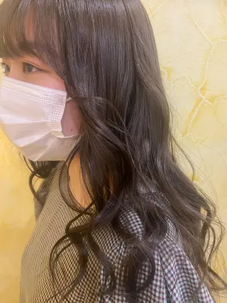 カラー 山田 友香莉のヘアスタイル